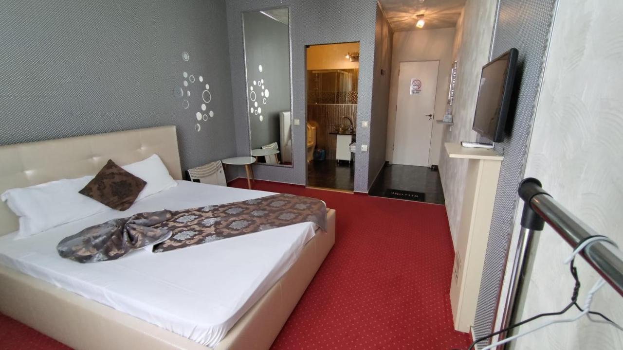 Militari Residence Hotel Chiajna Esterno foto