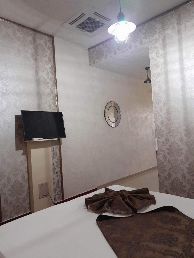 Militari Residence Hotel Chiajna Esterno foto